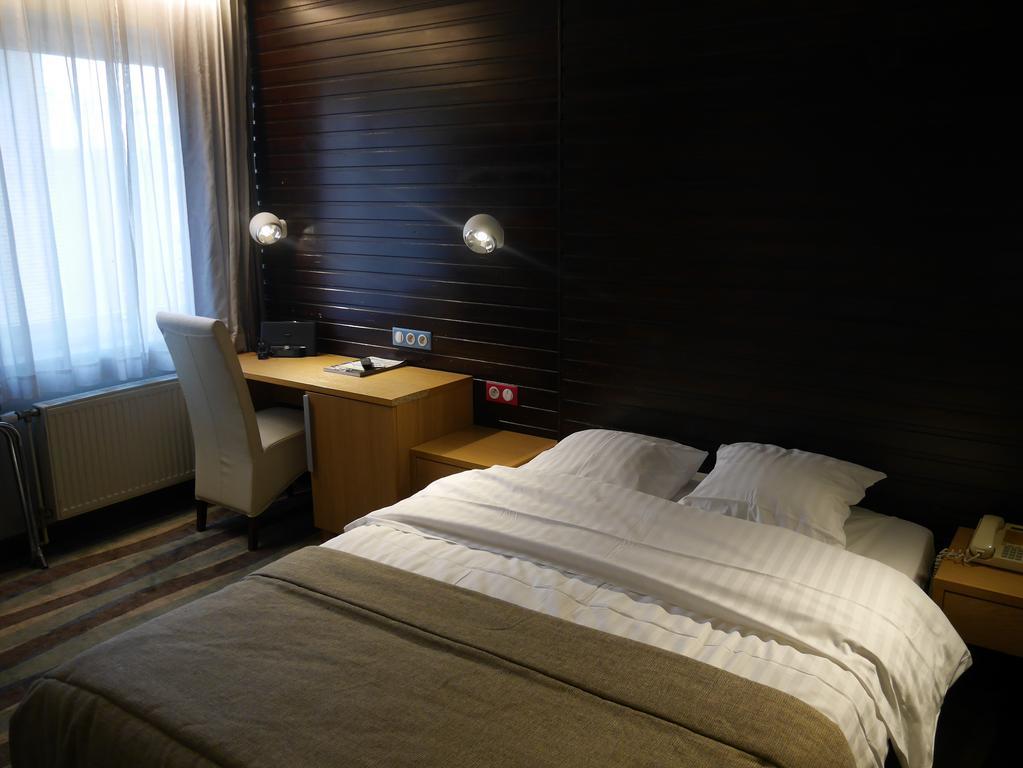 Hotel Maxim เดอปาน ภายนอก รูปภาพ